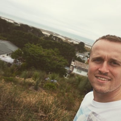 Profile Picture of James Faulkner (@itsajamesthing) on Twitter