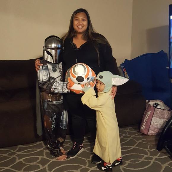 Profile Picture of Adaporn Syvannarath (@adaporn03) on Poshmark
