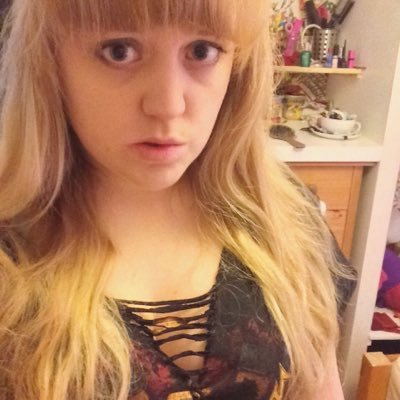 Profile Picture of Molly Freeman (@MollyDolly064) on Twitter