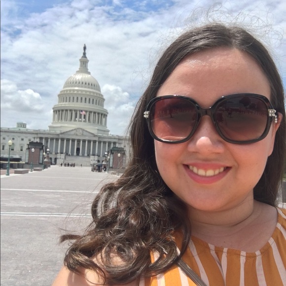 Profile Picture of Jordyn White (@jordynaw240) on Poshmark