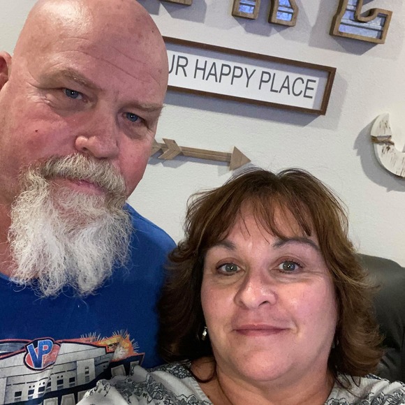 Profile Picture of Lori Smothers (@lorismothers) on Poshmark