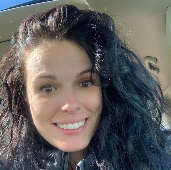 Profile Picture of Allison Riggs (@ajriggs298) on Poshmark