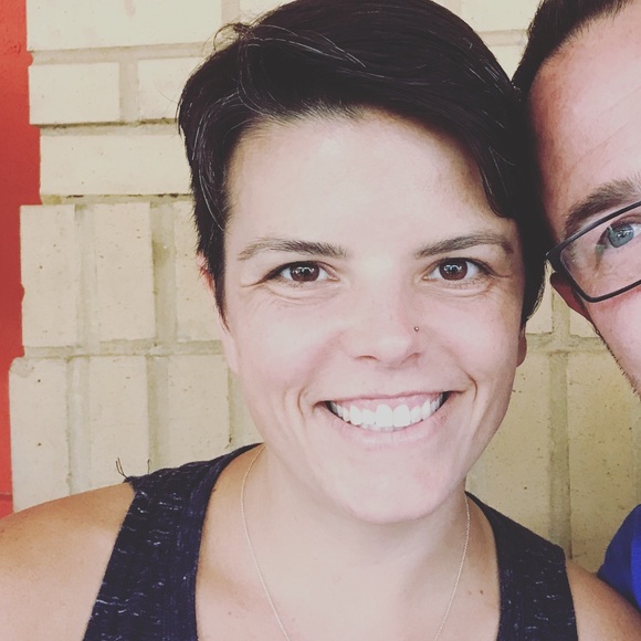 Profile Picture of Amanda Fernstrom (@mandy_1342) on Poshmark