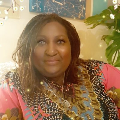 Profile Picture of Julie Jaye Charles (@juliejaye07) on Twitter