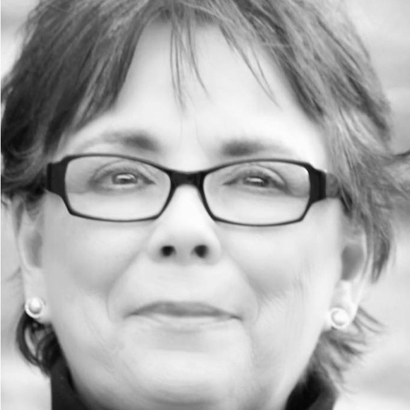 Profile Picture of Jean Curtit (@jcurtit) on Poshmark