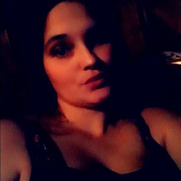 Profile Picture of Kaytessa Figate (@kaytessa12) on Poshmark