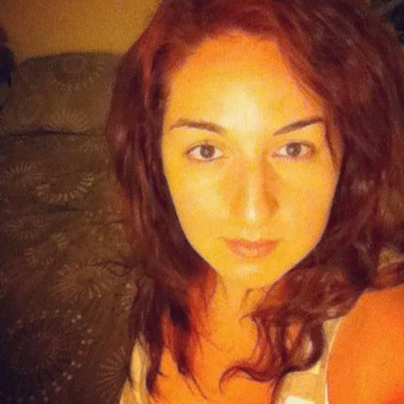 Profile Picture of Maria Carlos (@mariconch_13) on Poshmark