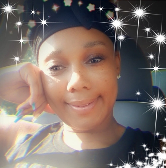 Profile Picture of Regina Soblessed (@reginasoblessed) on Poshmark