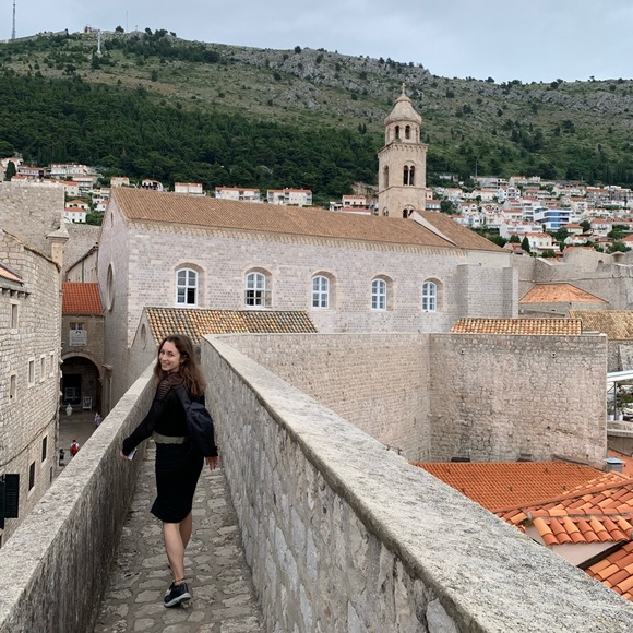 Profile Picture of Laurie Chandonnet (@lchandonnet) on Poshmark