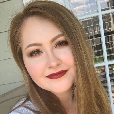 Profile Picture of Maria Mark (@mia_the_mermaid) on Twitter
