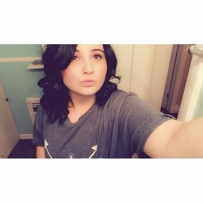 Profile Picture of Hannah Holifield (@HannahHolifiel3) on Twitter