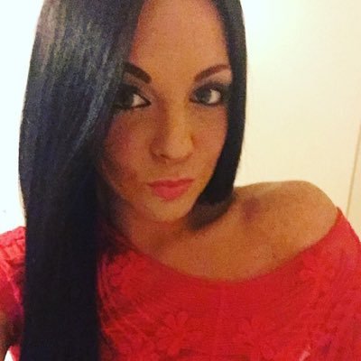 Profile Picture of Stephanie McPhee (@McPheeStephanie) on Twitter