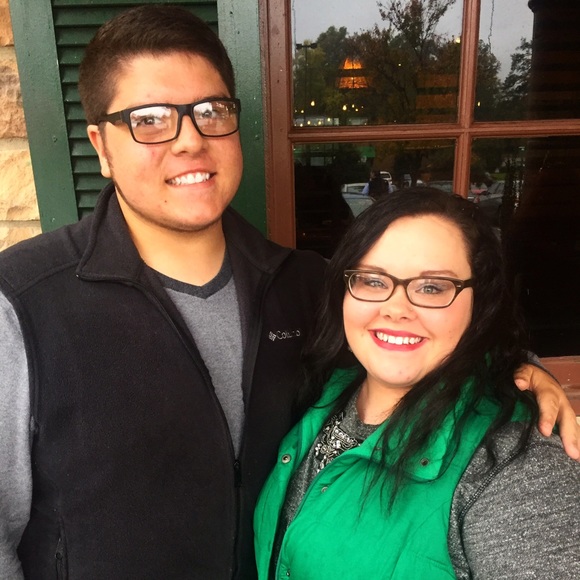 Profile Picture of Mckinsey Burdette (@mckinseyb97) on Poshmark