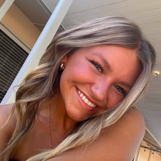 Profile Picture of Ivy Thomas✨ (@ivy.thom) on Instagram