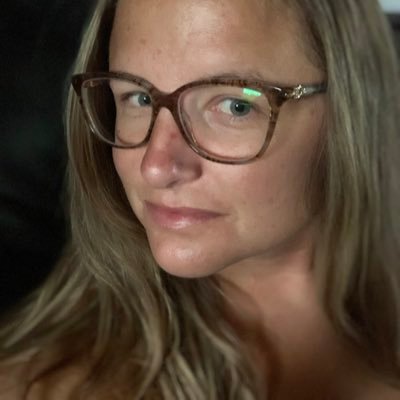 Profile Picture of MissFish (@KimDodd13) on Twitter