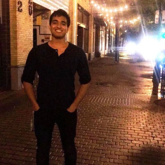 Profile Picture of Umar Syed (@ssuaa) on Poshmark