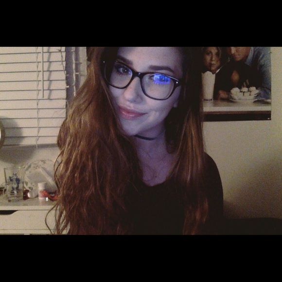 Profile Picture of Olivia Campbell (@oliviaxokay) on Poshmark