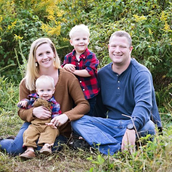 Carolyn Kimbro - Poshmark Profile Picture of Carolyn Kimbro (@cfkimbro) on Poshmark