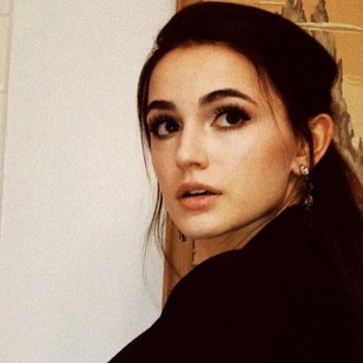 Profile Picture of Emily Keefe (@emilyjkeefe) on Twitter