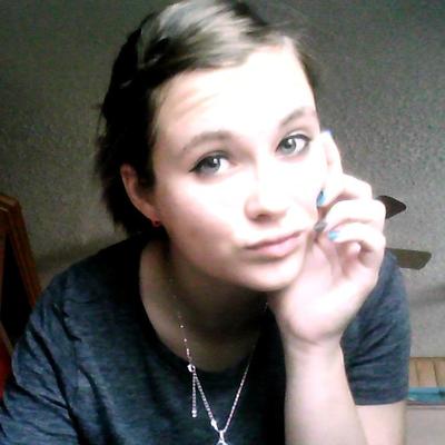 Profile Picture of Amber (@amberlargent45) on Twitter