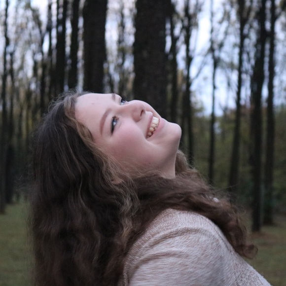 Profile Picture of Meagan Enderlin (@meaganenderlin) on Poshmark