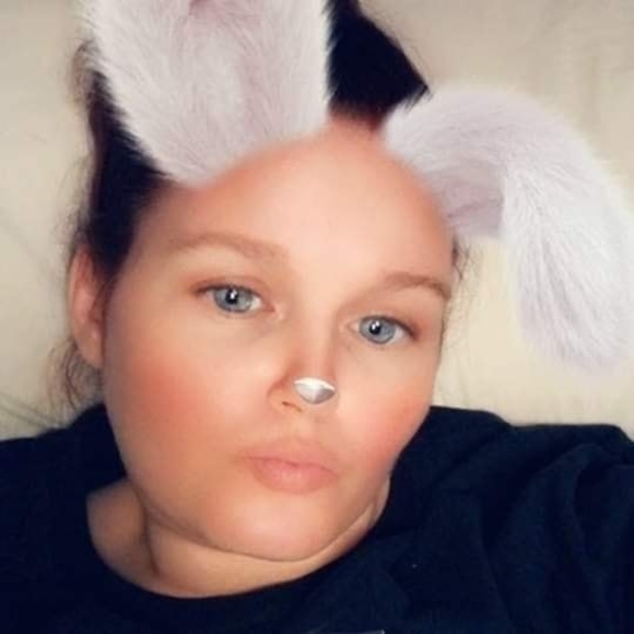 Profile Picture of Jenny Castleberry (@valas12) on Poshmark