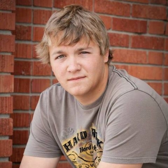 Profile Picture of Kayin Lovgren (@kayin1997) on Poshmark