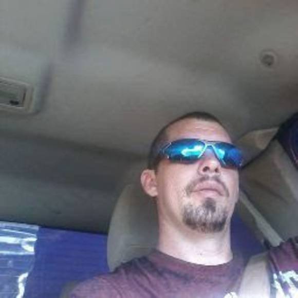 Profile Picture of Christopher Vincent (@cvincent253) on Poshmark