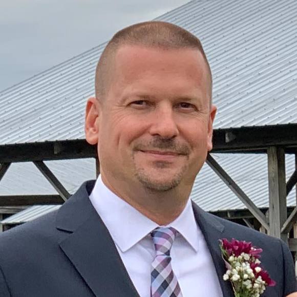 Profile Picture of Nathan Fiske (@nathanfiske) on Poshmark