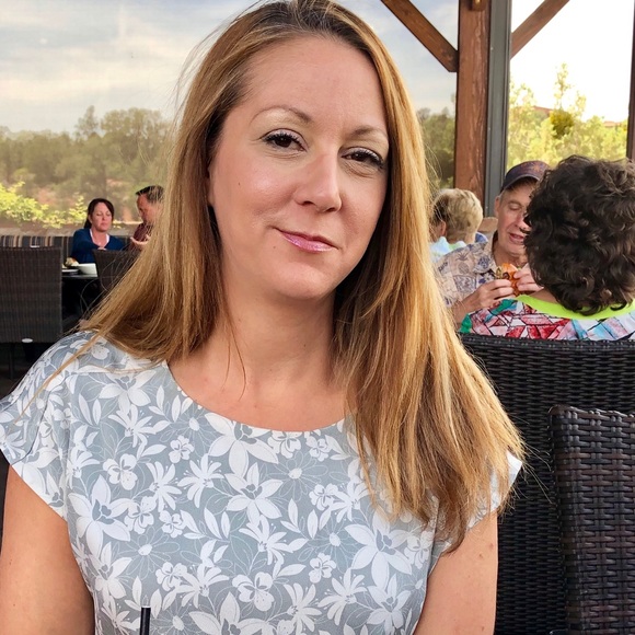 Kristin Rohr - Poshmark Profile Picture of Kristin Rohr (@littlekristin22) on Poshmark