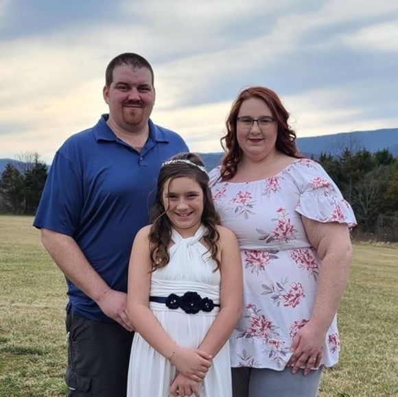 Profile Picture of Tara Eavey (@tgriffi20) on Poshmark