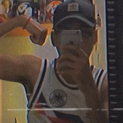 Profile Picture of Christopher Lobos (@christopheer199) on Twitter