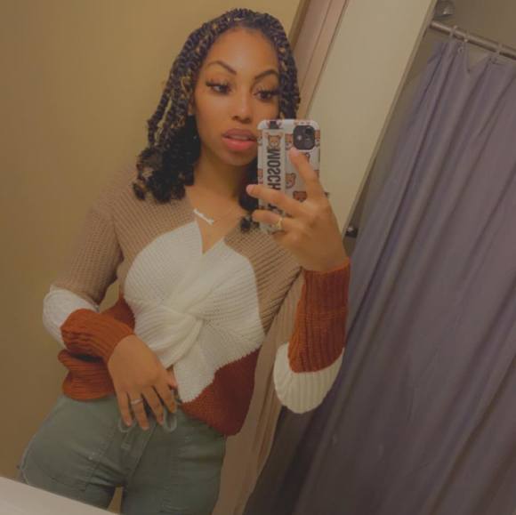 Profile Picture of Shanikaa Matthews (@shanikaa24) on Poshmark