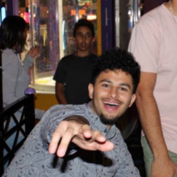 Profile Picture of Mohamed Shaaban (@moeshaaban1998) on Poshmark