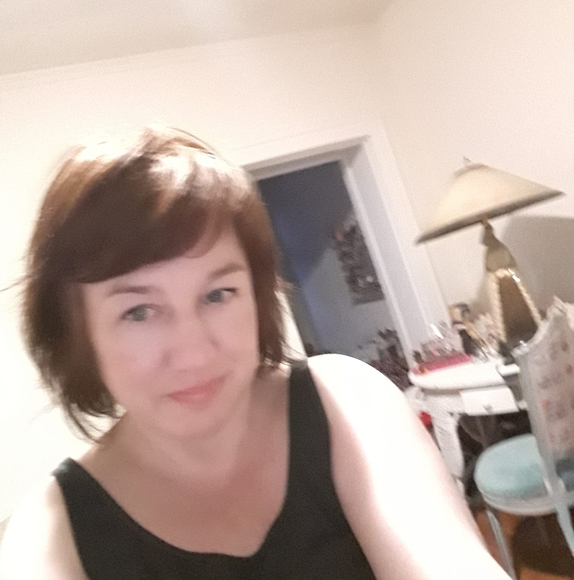 Nancy Pollock - Poshmark Profile Picture of Nancy Pollock (@nancyp71) on Poshmark