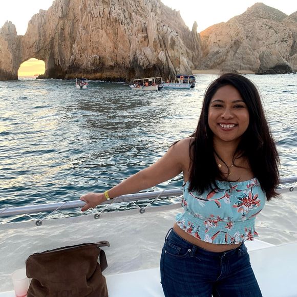 Profile Picture of Daniela Trujillo (@danielatruji401) on Poshmark