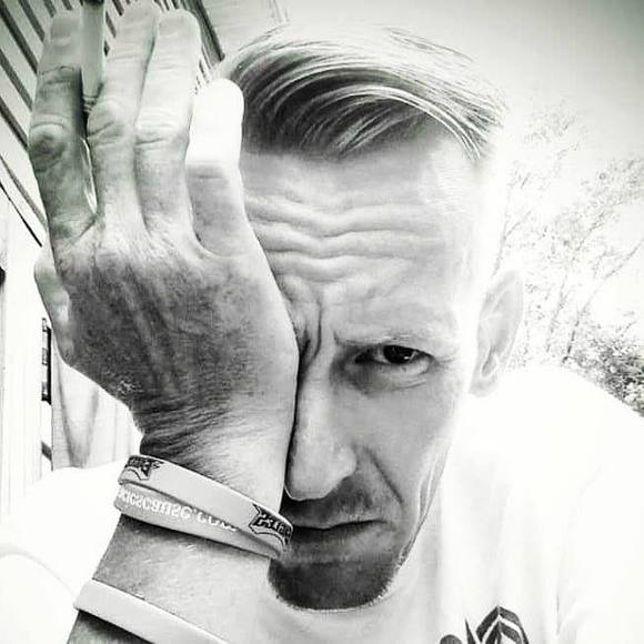 Profile Picture of Theodore Kinder (@theodorekinder) on Poshmark