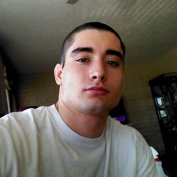 Profile Picture of Derek Mcgrew (@dmcgrew20) on Poshmark