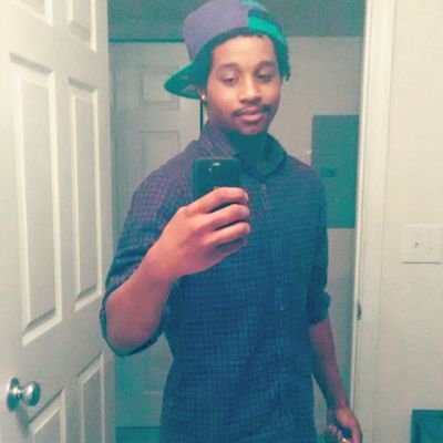 Profile Picture of  ♠ 🏀jay Be Balling 🏀 ♠ (@jaytakeflight94) on Twitter