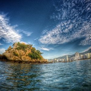 Profile Picture of Lourdes Lazcano (@lourdeslazcano) on Twitter