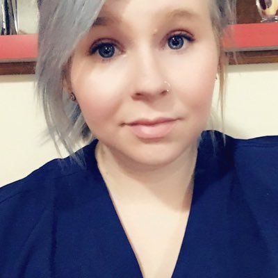 Profile Picture of Krystal (@KrystalNoelV) on Twitter