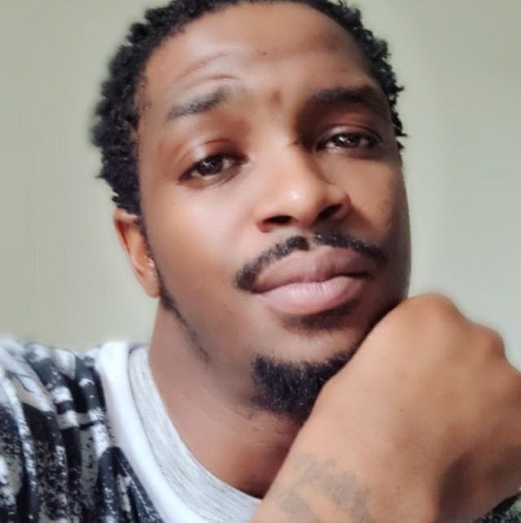 Profile Picture of Tony Keyes (@tonykeyes) on Poshmark