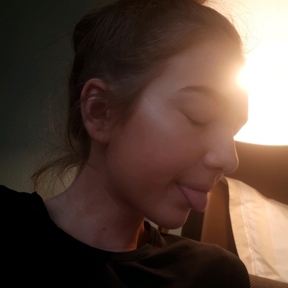 Profile Picture of Ava Manninen (@ava_manninen3) on Poshmark