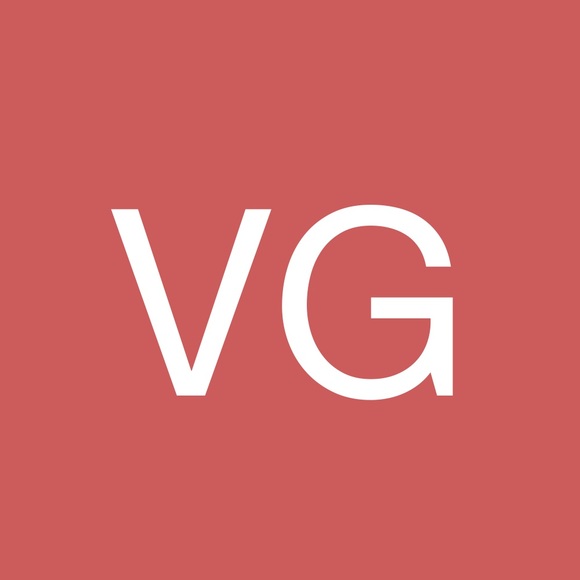 Profile Picture of Vianney Garcia (@vnagarcia85mb) on Poshmark