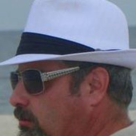 Profile Picture of Roger Barrett (@ace123465) on Poshmark
