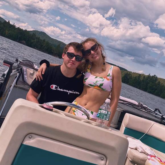 Profile Picture of Gianna Sciocchetti (@g_sciocchetti) on Poshmark