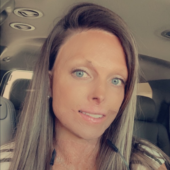 Profile Picture of Amanda Jackson (@acj617) on Poshmark