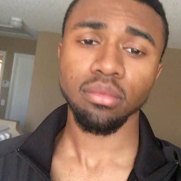 Profile Picture of Charles Darling (@datboycharless) on Poshmark