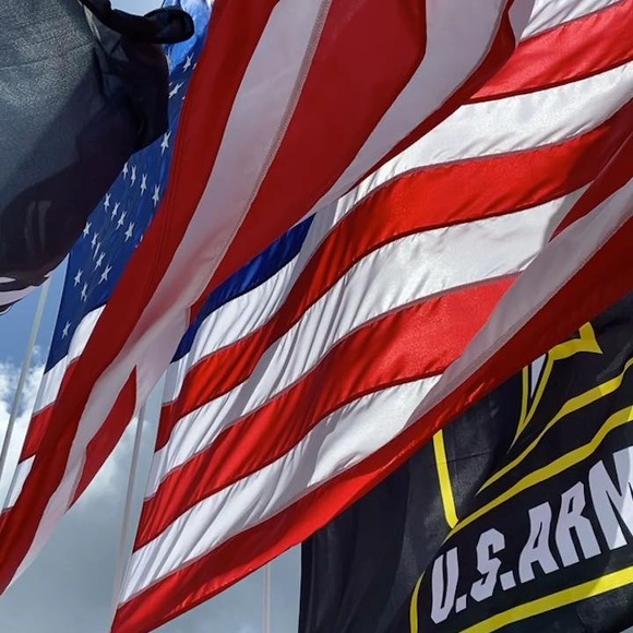 Christina Mccarver - Poshmark Profile Picture of Christina Mccarver (@chrismccarver) on Poshmark