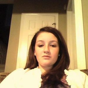 Profile Picture of Laura Molnar (@107874850) on Myspace